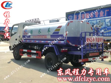 東風(fēng)勁卡灑水車尾部造型 東風(fēng)勁卡灑水尾部造型