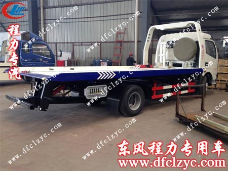 東風(fēng)多利卡一拖二清障車