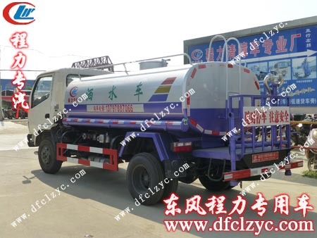 湖北程力國四東風(fēng)小多利卡灑水車后側(cè)面展示圖