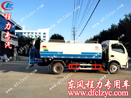 東風(fēng)多利卡運(yùn)水車整車造型 東風(fēng)多利卡運(yùn)水車整車造型