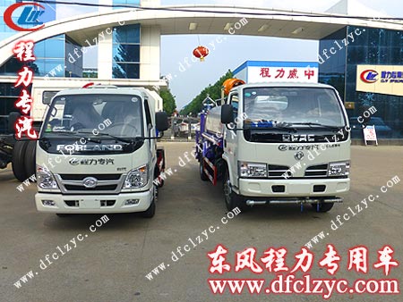 湖北程力東風(fēng)小多利卡多功能噴藥車和福田掛桶式垃圾車準(zhǔn)備出發(fā)前往北京